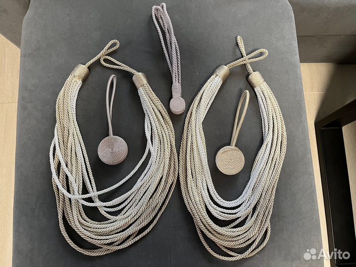 Подхваты для штор и наконечники на карниз