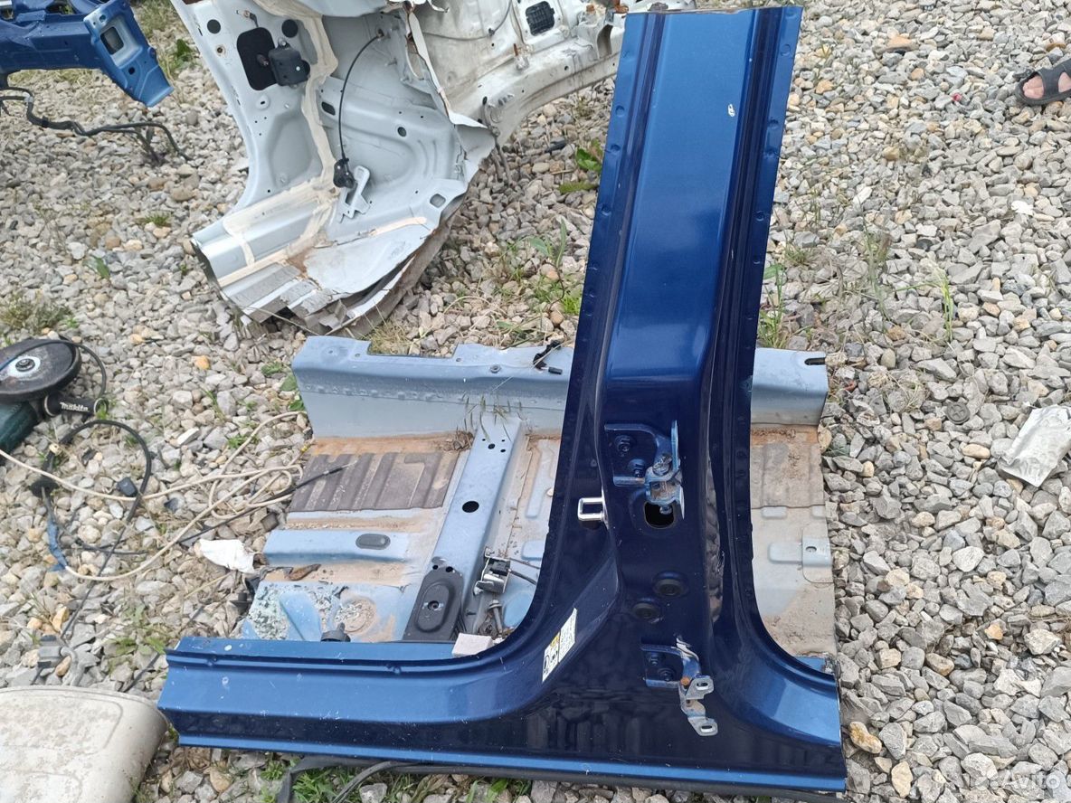 Порог левый стойка двери Рено Аркана