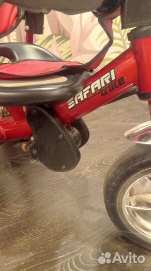 Трехколесный велосипед с родительской ручкой