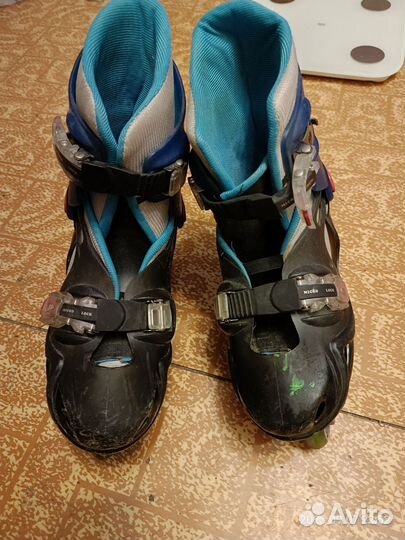 Роликовые коньки