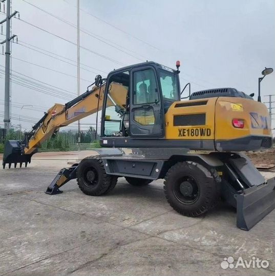Колёсный экскаватор XCMG XE180WD, 2023