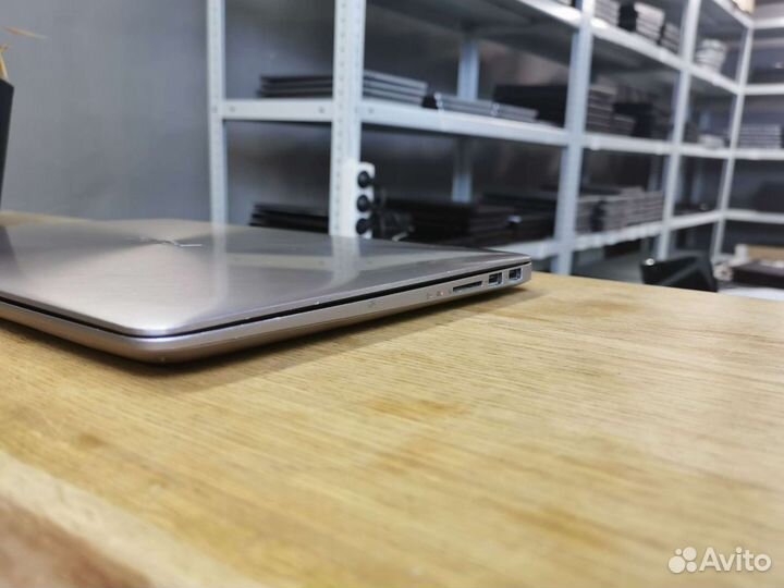 Asus Zenbook 13,3 IPS I5 8GB RAM
