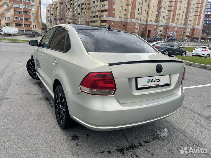 Volkswagen Polo 1.6 МТ, 2013, 250 000 км