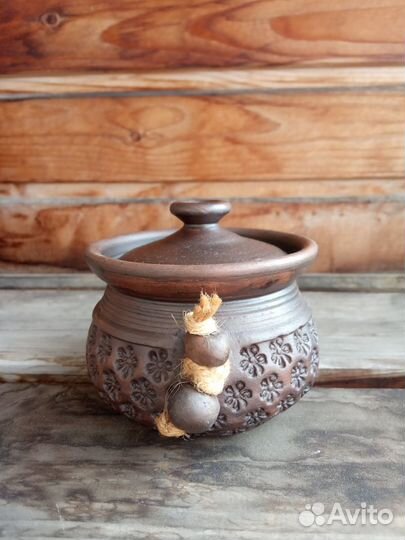 Горшочек керамический с крышкой и двумя ручками