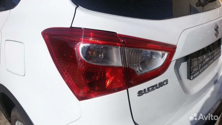 Фонарь внутренний левый Suzuki SX4 SX4 New