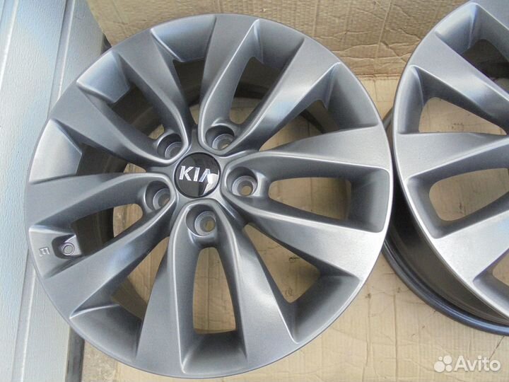 Оригинальные литые диски Kia Optima 7,5JR17 et52.5