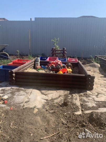 Детская песочница с крышкой