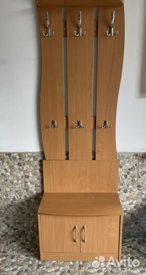 Вешалка в прихожую