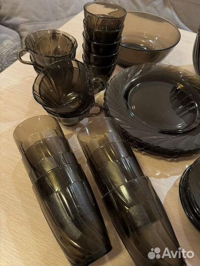 Набор столовой посуды черное стекло Франция