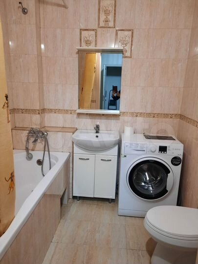 1-к. квартира, 42 м², 1/10 эт.