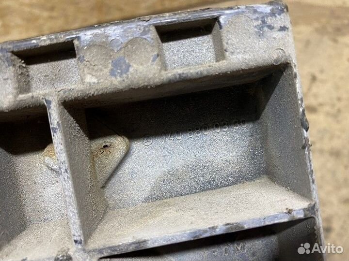 Кронштейн заднего бампера mercedes-benz S-klasse W140 1991-1999