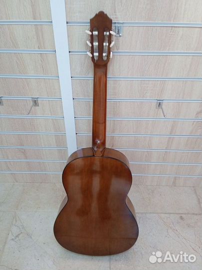 Классическая гитара Yamaha С40