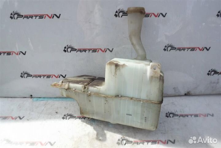 Бачок омывателя Митсубиши Паджеро Io Пинин