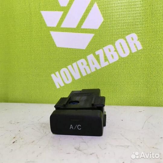 Кнопка кондиционера Тойота Королла Е120