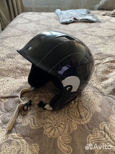 Горнолыжный шлем carrera