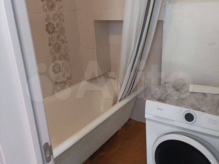 Комната 19 м² в 4-к., 4/4 эт.