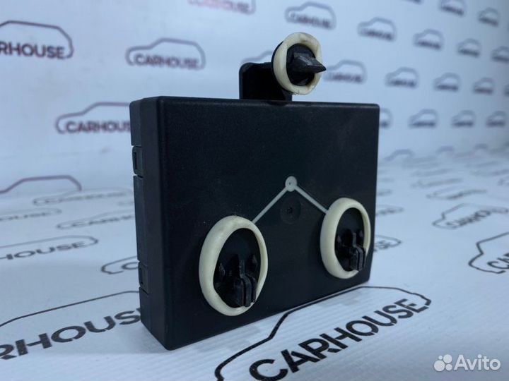 Блок управления дверьми задний левый Volkswagen