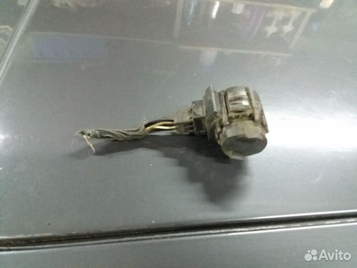 Кнопка кик даун ускоритея W124 w202 оригинал