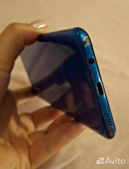 Samsung Galaxy A50, 4/64 ГБ