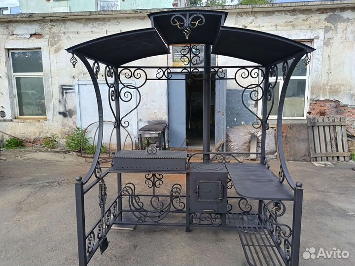 Кованые мангалы с крышей