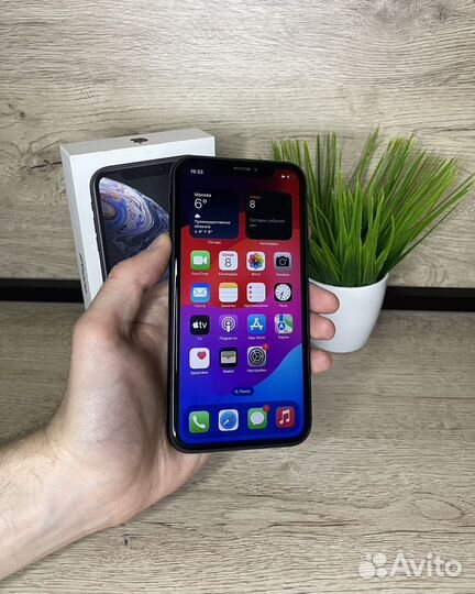 iPhone Xr, 64 ГБ