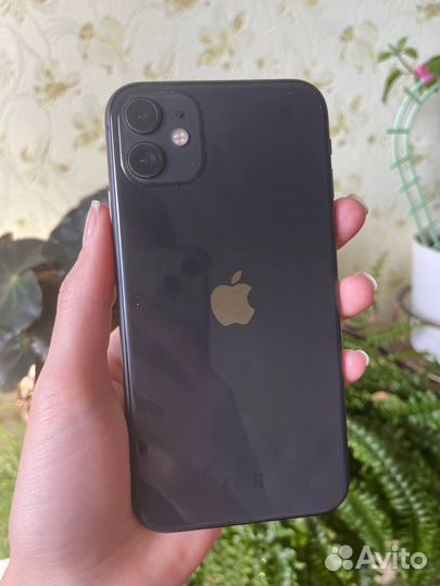 iPhone 11 black