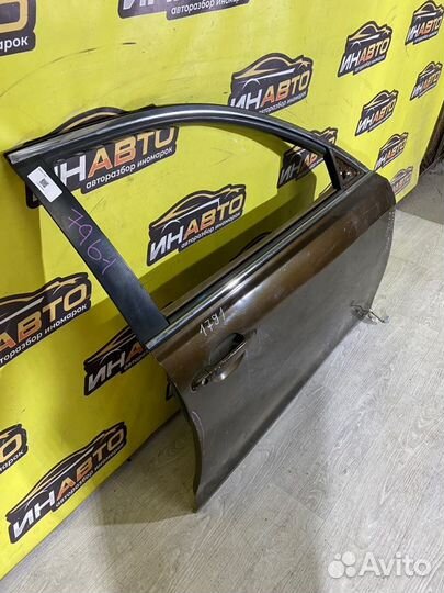 Camry сорок дверь передняя