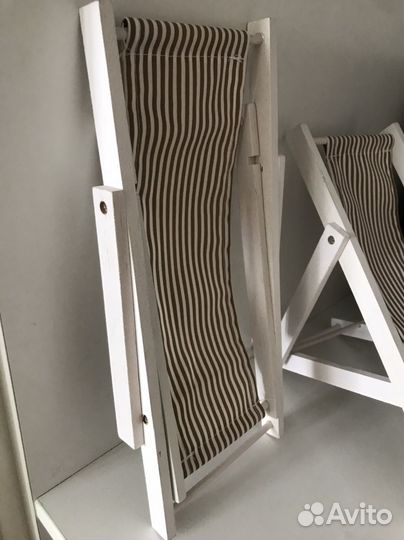 Летний декоративный шезлонг