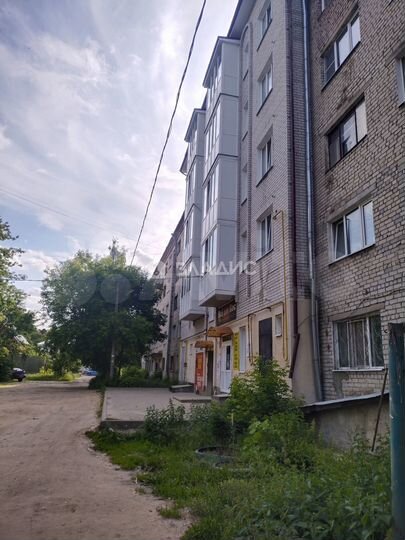 Комната 10 м² в > 9-к., 5/5 эт.