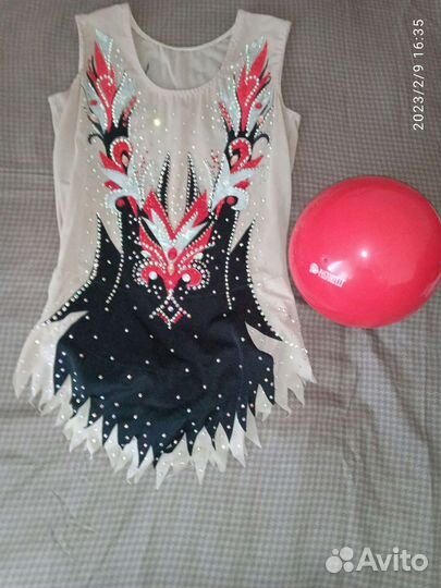 Костюм для художественной гимнастики