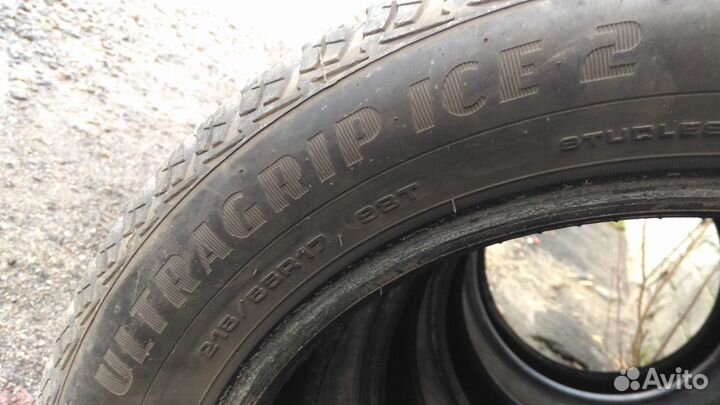 Goodyear UltraGrip Ice 2 215/55 R17