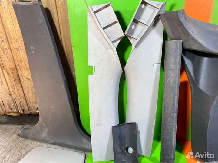 Пластик салона Ford Focus 2 седан 1.6 shda 2008