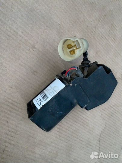 Моторчик стеклоочистителей передний Daewoo Nexia