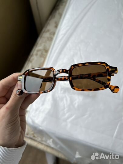 Солнцезащитные очки