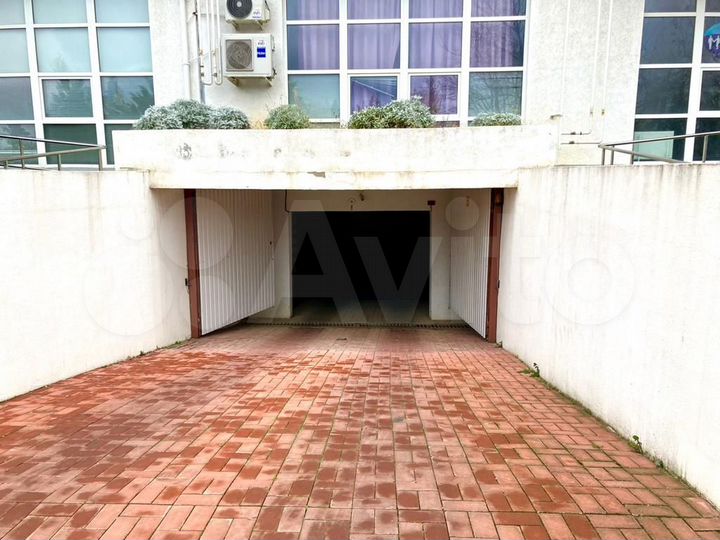 3-к. квартира, 110 м², 9/10 эт.