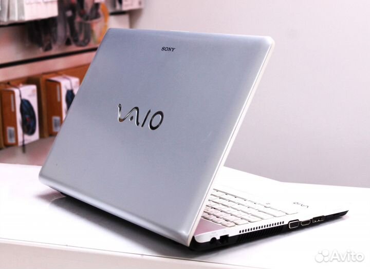 Ноутбук Sony / intel Core i3