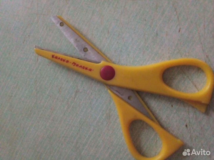 Пластилин, ножницы, ластики