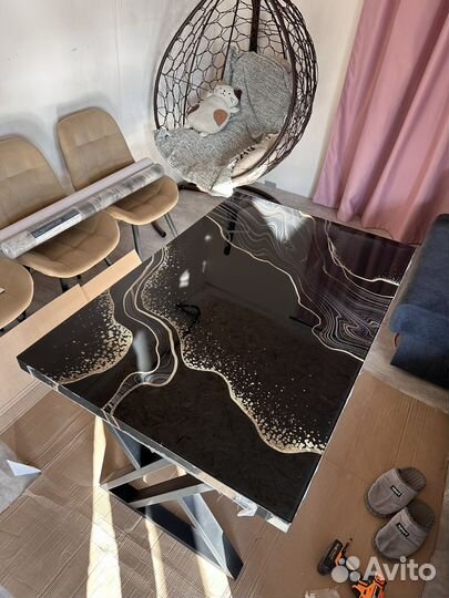 Стол обеденный стекло