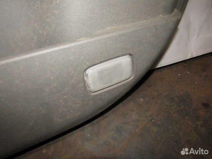 Обшивка двери передней правой X-Trail (T30) 2001-2