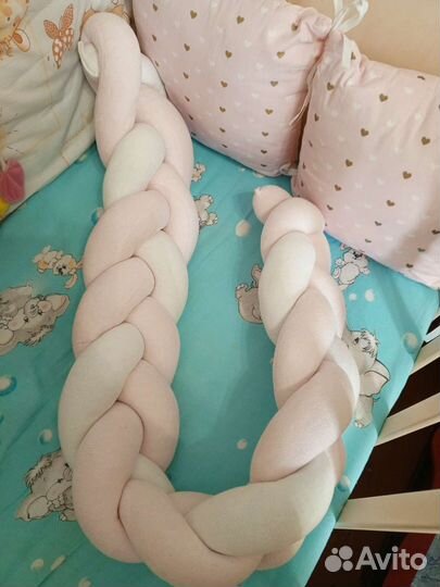 Бортики в кроватку с косой