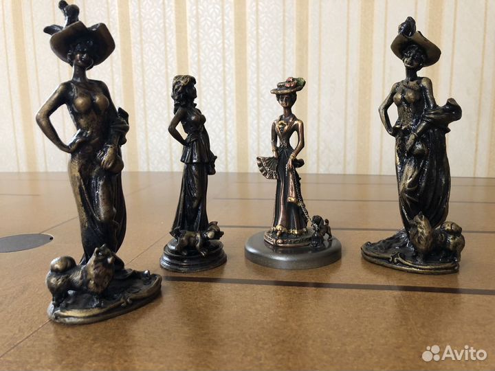 Коллекция фигурок из металла 