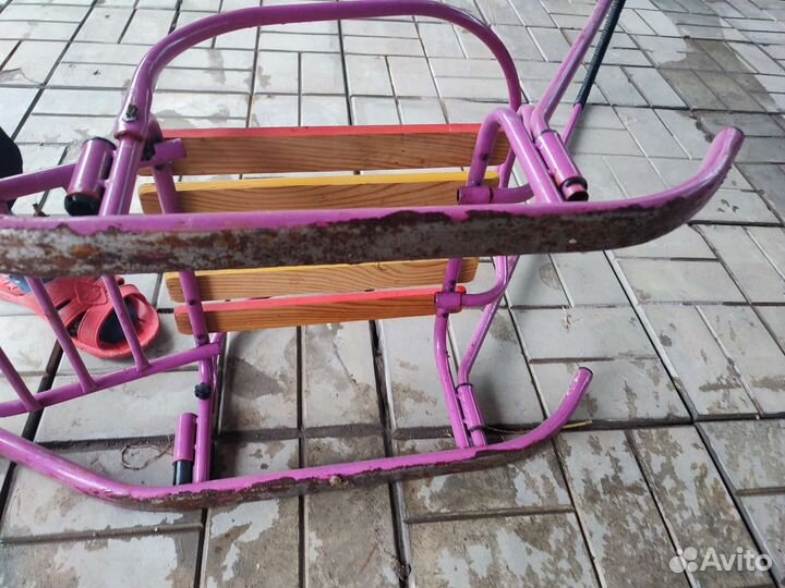 Санки и самокат