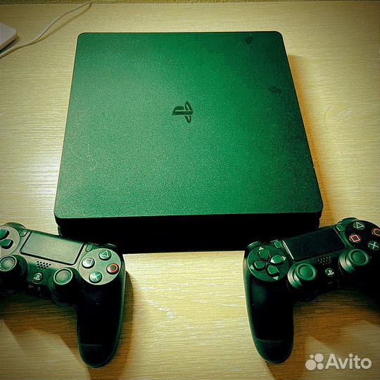 Sony PlayStation 4 slim 500gb 2 джойстика
