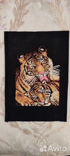 Картина вышитая крестом ручная работа