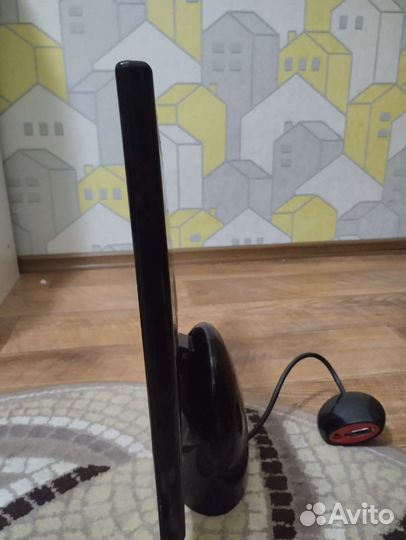 Монитор LG flatron L1900R