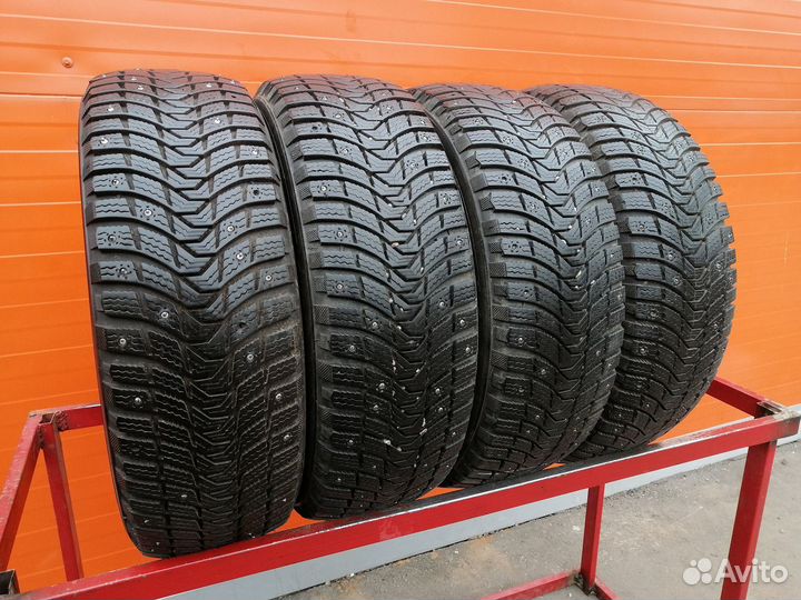 Michelin X-Ice North 3 205/60 R16
