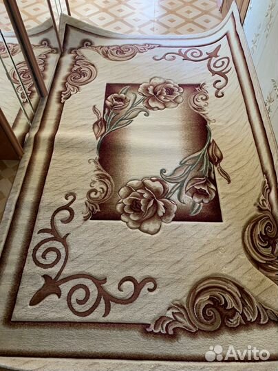 Ковер шерстяной ручной работы