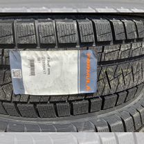 Pirelli Formula Ice 215/55 R17 98T