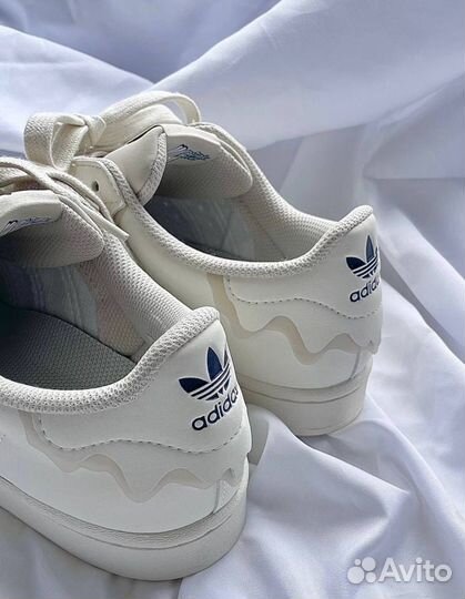 Кроссовки Adidas Superstar белые