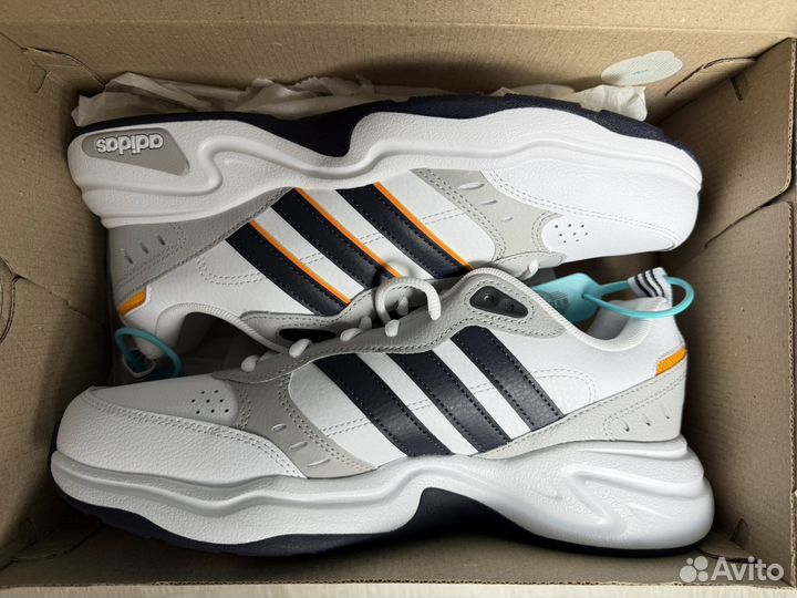 Оригинал 44 EU Adidas neo Strutter